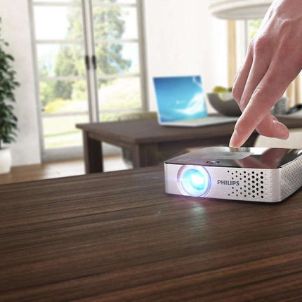 Philips Picopix PPX3417W Wireless Super Pocket Smart Projector